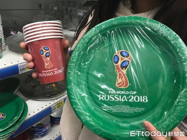 ▲2018世足賽，俄羅斯紀念商品。（圖／記者黃心瑀攝）