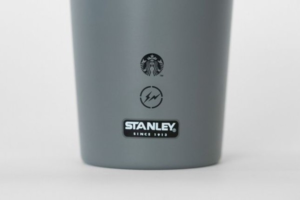 ▲潮上天的星巴克隨行杯！與藤原浩Fragment Design、Stanley三方聯名。（圖／翻攝自日網）