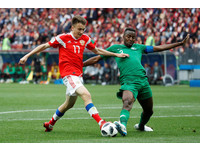 ▲俄羅斯格洛文Aleksandr Golovin、Alexander Golovin(紅)。（圖／路透社）
