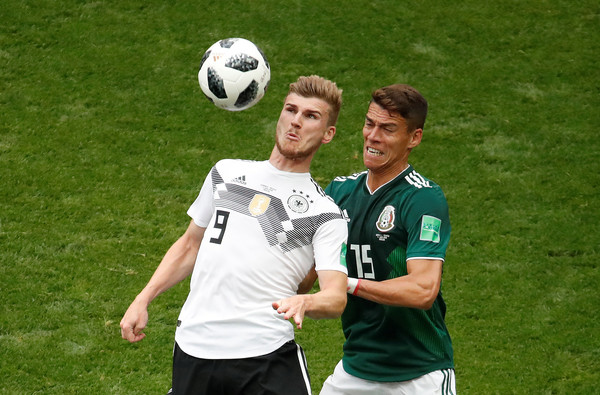 ▲德國維爾納(Timo Werner)、墨西哥莫雷諾(Hector Moreno)。（圖／路透社）