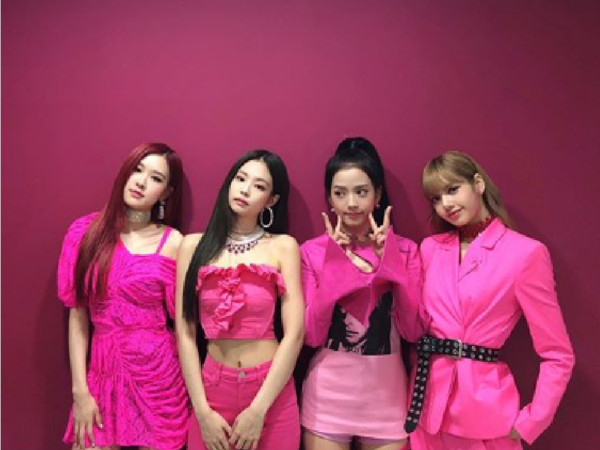 ▲BLACKPINK請粉絲吃冰。（圖／BLACKPINK IG）