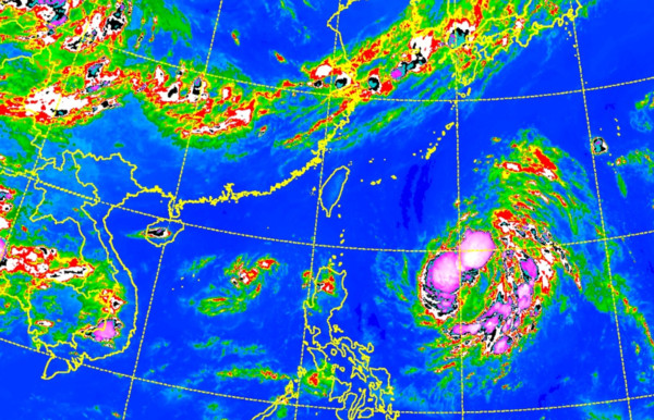 ▲▼菲律賓東方海面熱帶低壓有望增強成颱風巴比侖。(圖/中央氣象局)