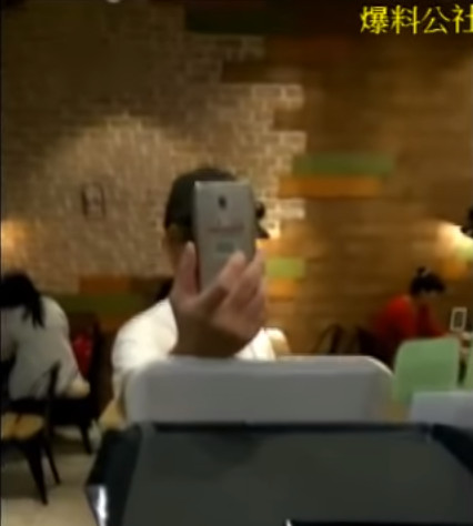 ▲奧客飆罵店員,還將員工揮傷。(圖/翻攝自爆料公社官網)