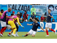 ▲▼       -2018世足,法國vs阿根廷。帕瓦德(Benjamin Pavard)進球（圖／路透社）