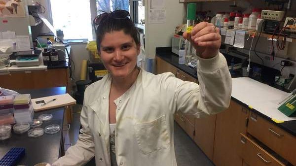 ▲俄勒岡州里德學院學生韋格，發現會吃塑料的細菌。(圖／里德學院）