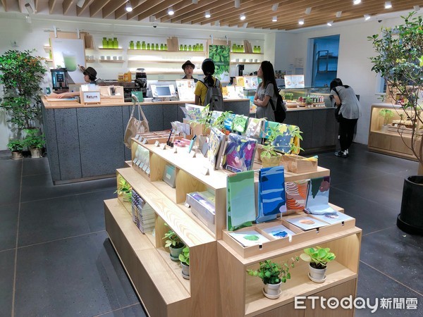 ▲在innisfree CAFE喝森林下午茶。（圖／記者蔡靜宜攝）