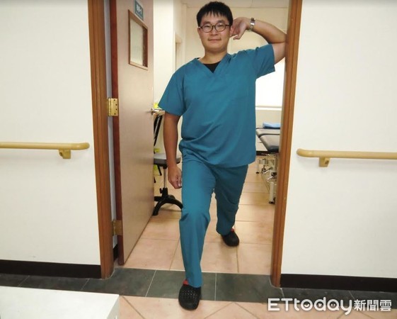 ▲髮型師「椎間盤突出」手麻2年!專家教2招緩解:免開刀啦!(圖/活力得中山脊椎外科醫院提供)