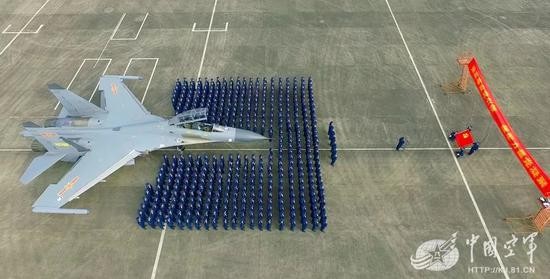 ▲▼西南金鷹旅舉行殲-11換裝殲-16戰機大會。（圖／翻攝自中國空軍網）