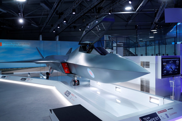 ▲▼英國航空展上展出的英國新一代戰鬥機「暴風」的模型。（圖／路透社）