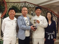 而中華民國網球協會祕書長劉中興則親自至桃園機場接風，表達恭喜之意。