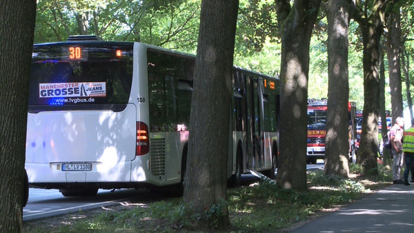 ▲▼一名伊朗兇嫌在德國呂貝克（Lubeck）公車上隨機刺傷乘客。（圖／達志影像／美聯社）