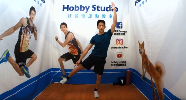 ▲大腿超粗怎麼辦?教練授「循環運動」只要4分鐘...肥肉bye。(圖/胡孝新energy體適能講師提供,請勿任意翻攝以免侵權)