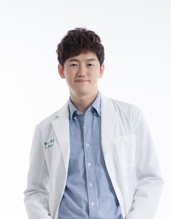 ▲歐巴中醫陳照青。(圖/陳照青中醫師提供,請勿任意翻攝以免侵權)