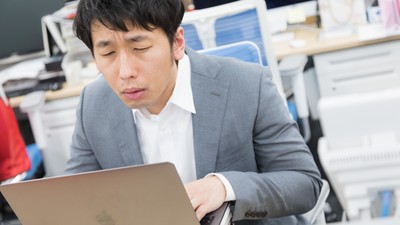 防社畜打嗑睡！日本企業開發AI偵測系統　降低冷氣溫度冷醒員工