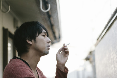日本公務員工作14年半「抽菸4512次」　被罰歸還33萬薪資外加減薪半年