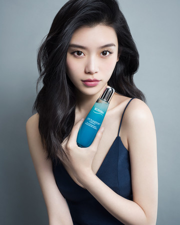 ▲奚夢瑤,碧兒泉,BIOTHERM。（圖／翻攝自instagram@mingxi11）