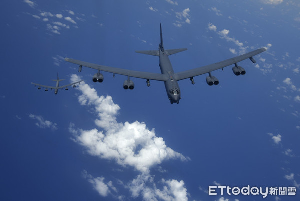 ▲▼美軍B-52H轟炸機從關島起飛到東海演訓，並進行空中加油。（圖／取自安德森空軍基地官網）