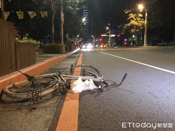 ▲▼板橋自行車老翁遭撞身亡。（圖／記者趙永博攝）