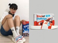 之後便推出一系列的「巧克力拖鞋」，把Kinder健達、Oreo奧利奧、kit kat奇巧等Logo，變成拖鞋面設計。
