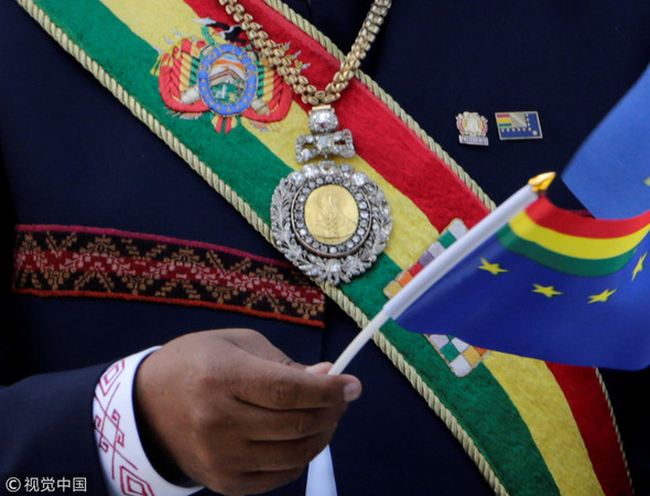 ▲▼玻利維亞總統配戴的總統勳章。（圖／CFP）