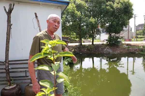 ▲▼八旬老翁救溺水男童！30年前也救他爸。（圖／翻攝自搜狐）