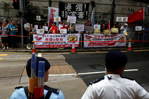 ▲▼香港民族黨召集人陳浩天14日應邀出席外國記者會（FCC）演講             。（圖／路透社）