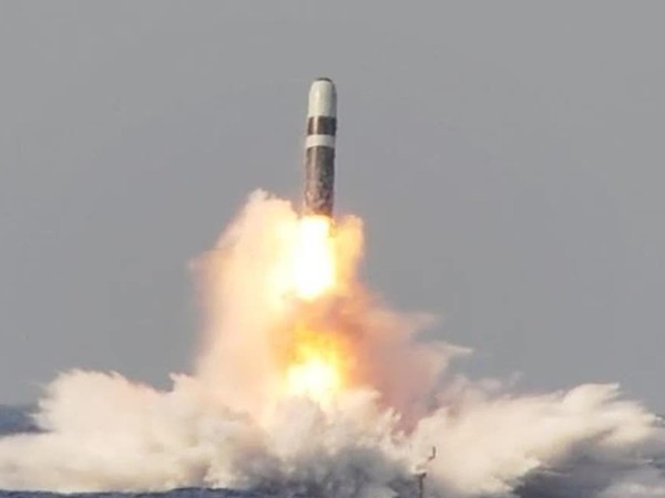 解放軍黃海軍事演習傳出成功試射「巨浪-3」型洲際潛射彈道導彈。（圖／翻攝自飛揚軍事論壇）