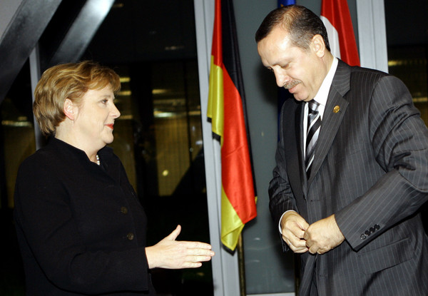 ▲▼ 德國總理梅克爾（Angela Merkel）、土耳其總理艾爾段（Recep Tayyip Erdogan）。（圖／達志影像／美聯社）