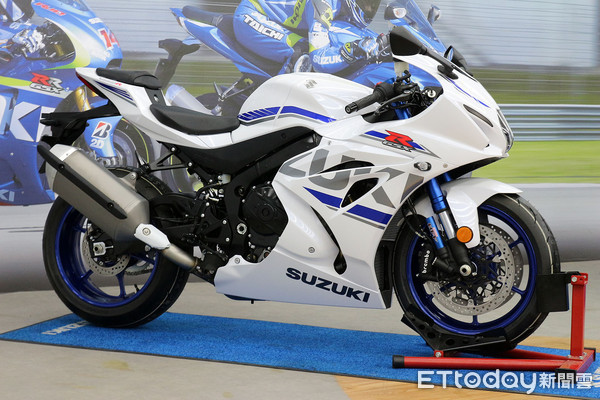 ▲限量15台！Suzuki「大阿魯」重機超跑＋GSX-S1000雙新色登台。（圖／記者張慶輝攝）