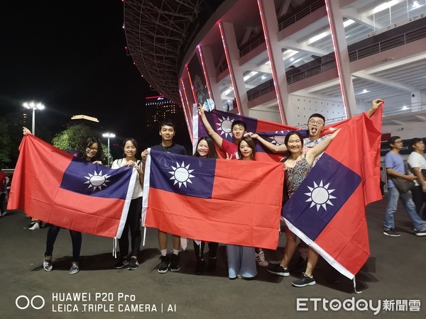 ▲台灣民眾也不缺席雅加達亞運。(圖/記者李毓康攝)