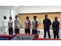 ▲▼ 雅加達亞運,亞運中華隊,亞運射擊,林穎欣、呂紹全射擊奪金，頒獎典禮。（圖／中華奧會提供）