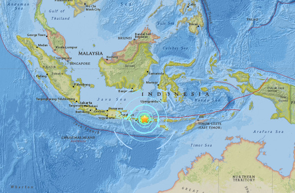 ▲▼印尼8/19晚間地震。（圖／翻攝USGS）