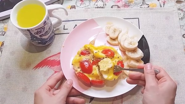 ▲小冰教大家做5種健康早餐,只要5分鐘就可以完成!(圖/靚媽小冰x跩寶の趣瘦身提供,以下皆同)