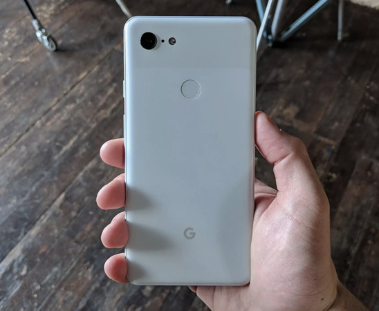 ▲Google Pixel 3清晰開箱、實拍照流出  。（圖／Twitter）