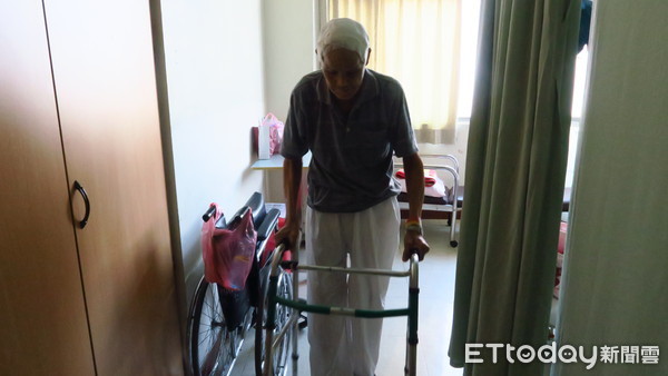 ▲▼七旬翁顱內出血。(圖/彰化醫院提供)