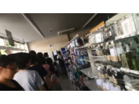 ▲超商食物被民眾買光，超市緊急開店，水、食物全部一百日圓供民眾購買。（圖／台灣女孩的北海道生活
授權使用）
