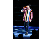 ▲體育表演會，蕭敬騰表演。（圖／記者林敬旻攝）