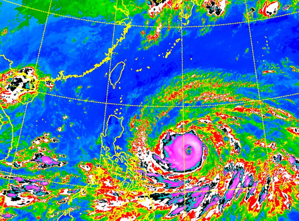 ▲▼山竹颱風。（圖／中央氣象局）