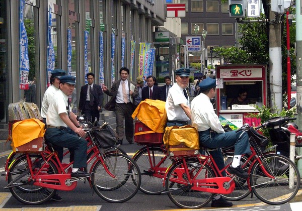 ▲▼日本郵局周六不送信。（圖／達志影像／美聯社）