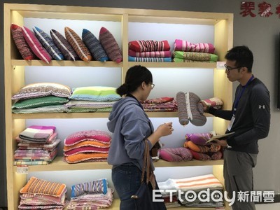 「新四人帮」瓦解 令狐野为儿女取名有够特别