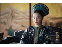 隨著《如懿傳》熱播，粉絲為那拉氏慶生的事也引起關注，不少網友都感慨「很有心」、「真的是比老公還貼心的粉絲」。