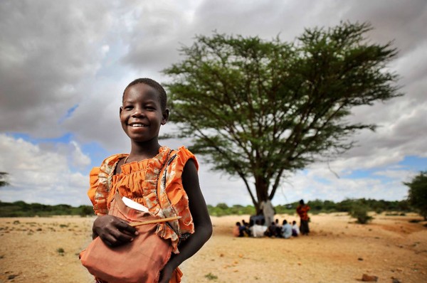 ▲UNICEF發現：奈洛比一個貧民窟裡有高達65%的青春期少女曾透過性服務來換取衞生棉。圖為一名肯亞少女。(圖／UNICEF提供)