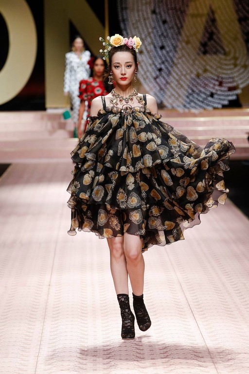 ▲ ▼ 2019 spring and summer Milan Fashion Week Dolce & Gabbana. (Dolce & Gabbana fan page / off-line)