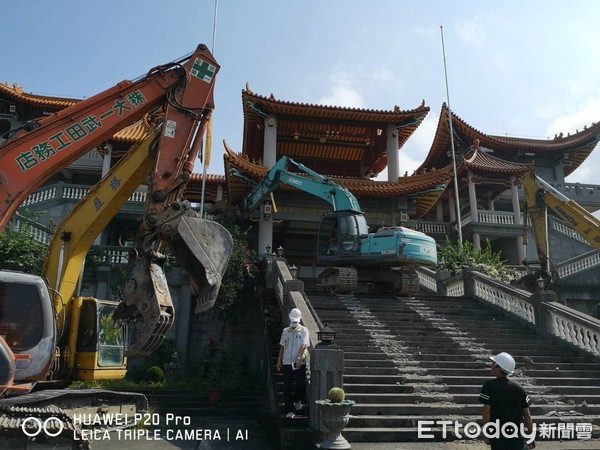 ▲▼ 碧雲禪寺拆除。（圖／記者吳欣晏攝）