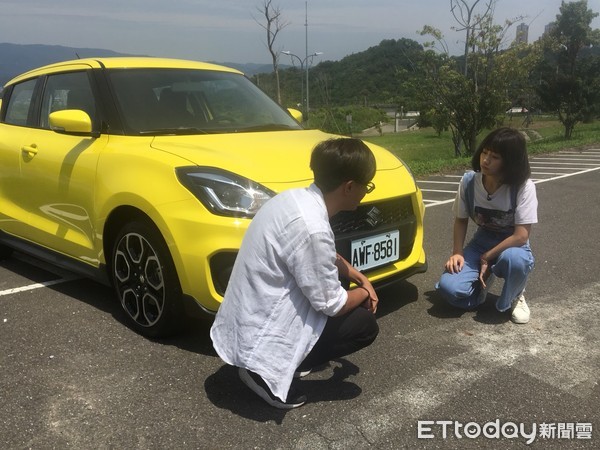 SUZUKI SWIFT Sport化身撩妹神器　進口鋼砲讓你個人質感大加分（圖／記者游鎧丞攝）