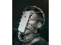 現代人太倚賴3C產品，簡直時時刻刻都盯著螢幕，抱著手機死都不放，人臉被筆電佔據、手機死黏手上的駭人插畫令人印象深刻啊。