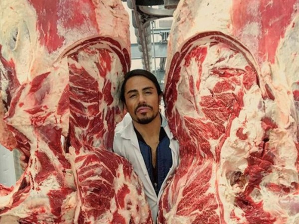 ▲▼土耳其知名主廚「撒鹽寶貝」(Salt Bae)。(圖/翻攝自臉書/Salt Bae)