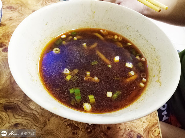 ▲台北萬華富宏牛肉麵。（圖／Hana食旅生活提供）