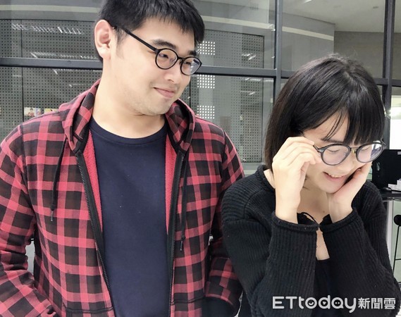 ▲戴眼鏡女生更有桃花。(圖/記者曹悅華攝)