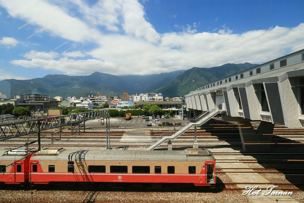 ▲▼花蓮火車站啟用。（圖／熱血玩台南 提供）